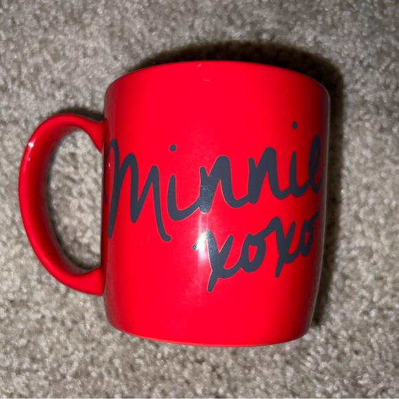 Disney Minnie Mouse Dimensional Red Mug XOXO Heart Kiss Love Coffee Tea Cocoa - Picture 2 of 5